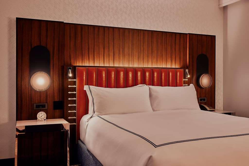 The Godfrey Detroit Curio Collection By Hilton Ξενοδοχείο Δωμάτιο φωτογραφία